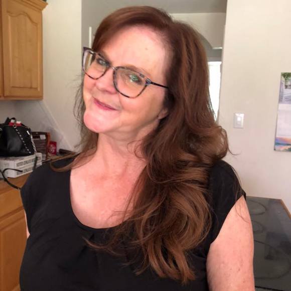 Meet your Posher, Cindi - Picture 1 of 1